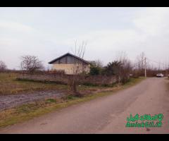 فروش 700 متر زمین به همراه خانه قدیمی روستایی در درگاه آستانه اشرفيه
